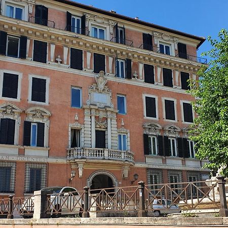 רומא Palazzo Marescalchi Belli, Vicino Piazza Di Spagna מראה חיצוני תמונה